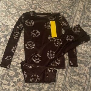 Cat and Jack Snuggly Soft 2pc Velour Pajama set